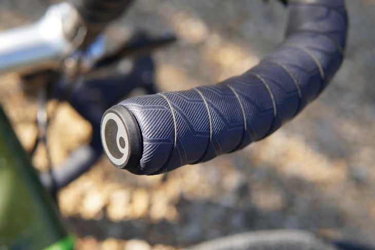 Ergon-Allroad-Review--BT-Allroad-tape-review-drop-bar-detail