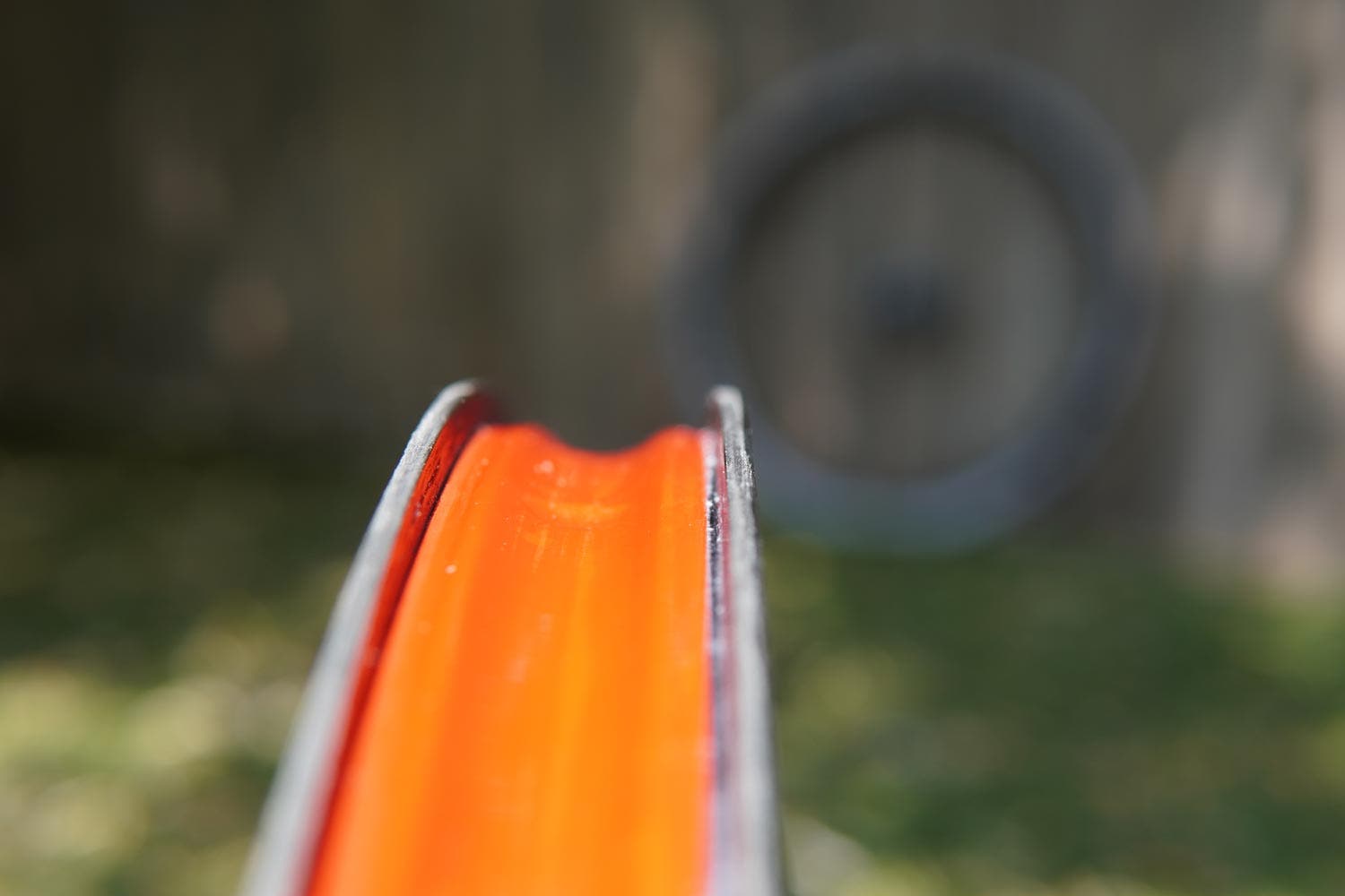 Chris-King-ARD44-wheelset---hookless-rim