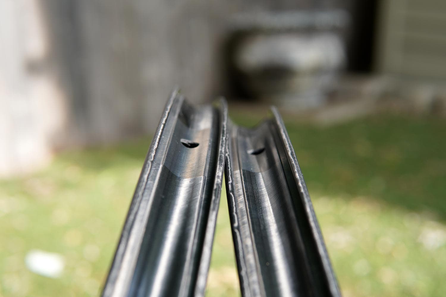 Fulcrum-Speed-42-review-valve-hole-detail