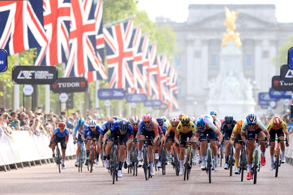 RideLondon Classique: Charlotte Kool kicks for final stage victory, seals GC win