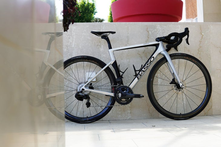 First Ride: A Better Campy Super Record 13 Group Points To A Campagnolo Comeback