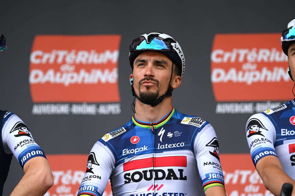 Critérium du Dauphiné stage 2: Julian Alaphilippe wins with perfectly timed sprint