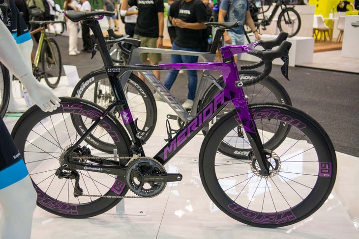 Jonathan Milan purple Merida reacto from the 2023 Giro Eurobike 2023