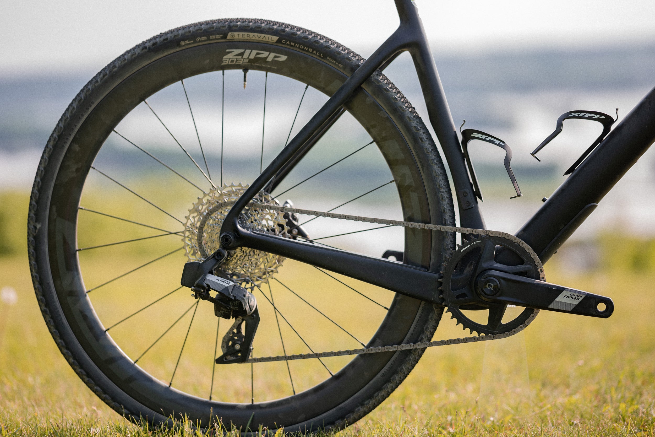 SRAM goes all 12-speed with new Apex AXS and Apex mechanical