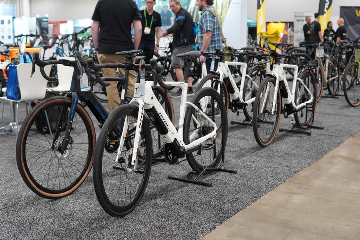 Totem_electricroadbikes_set