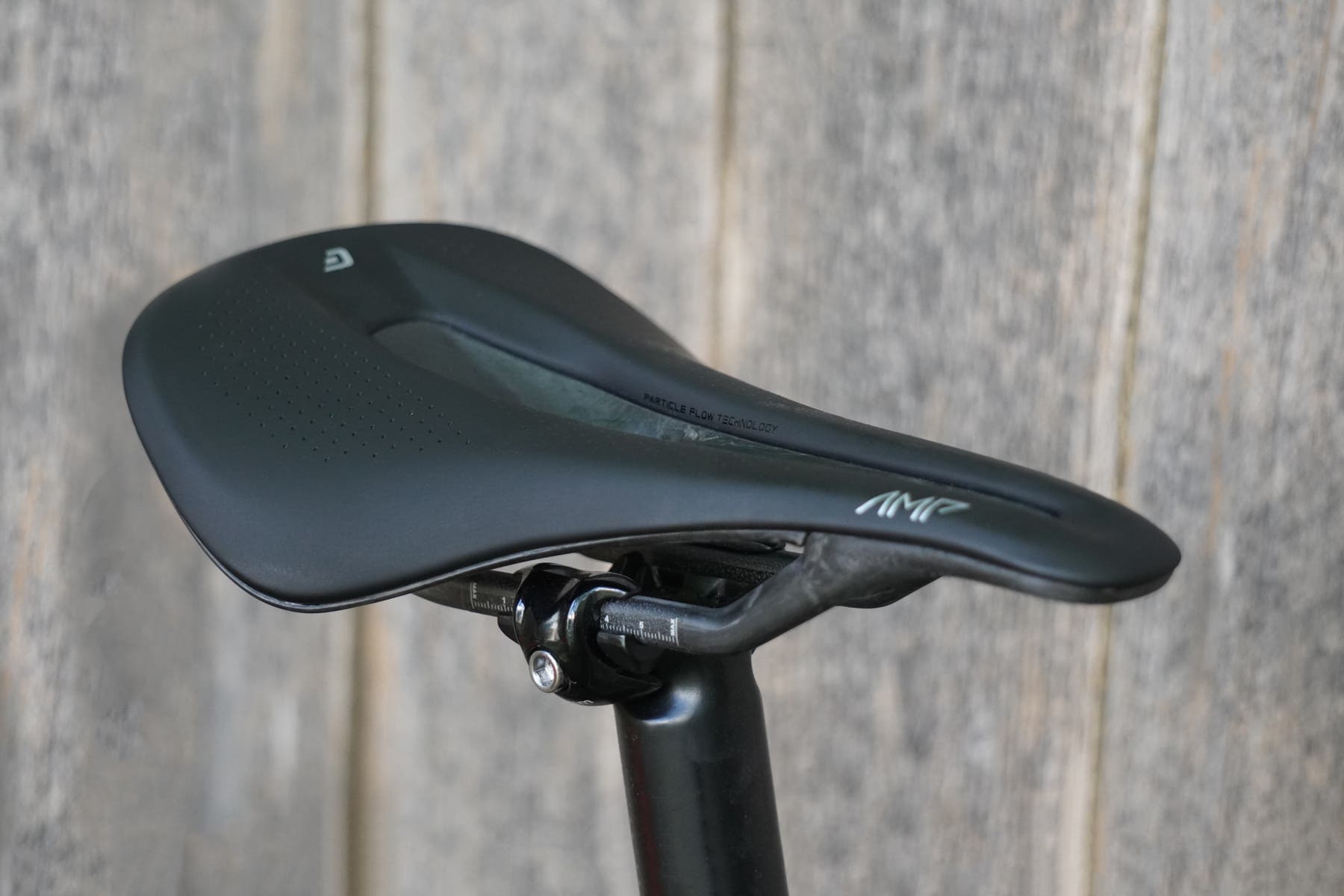 Cadex_Amp_saddlereview_shape