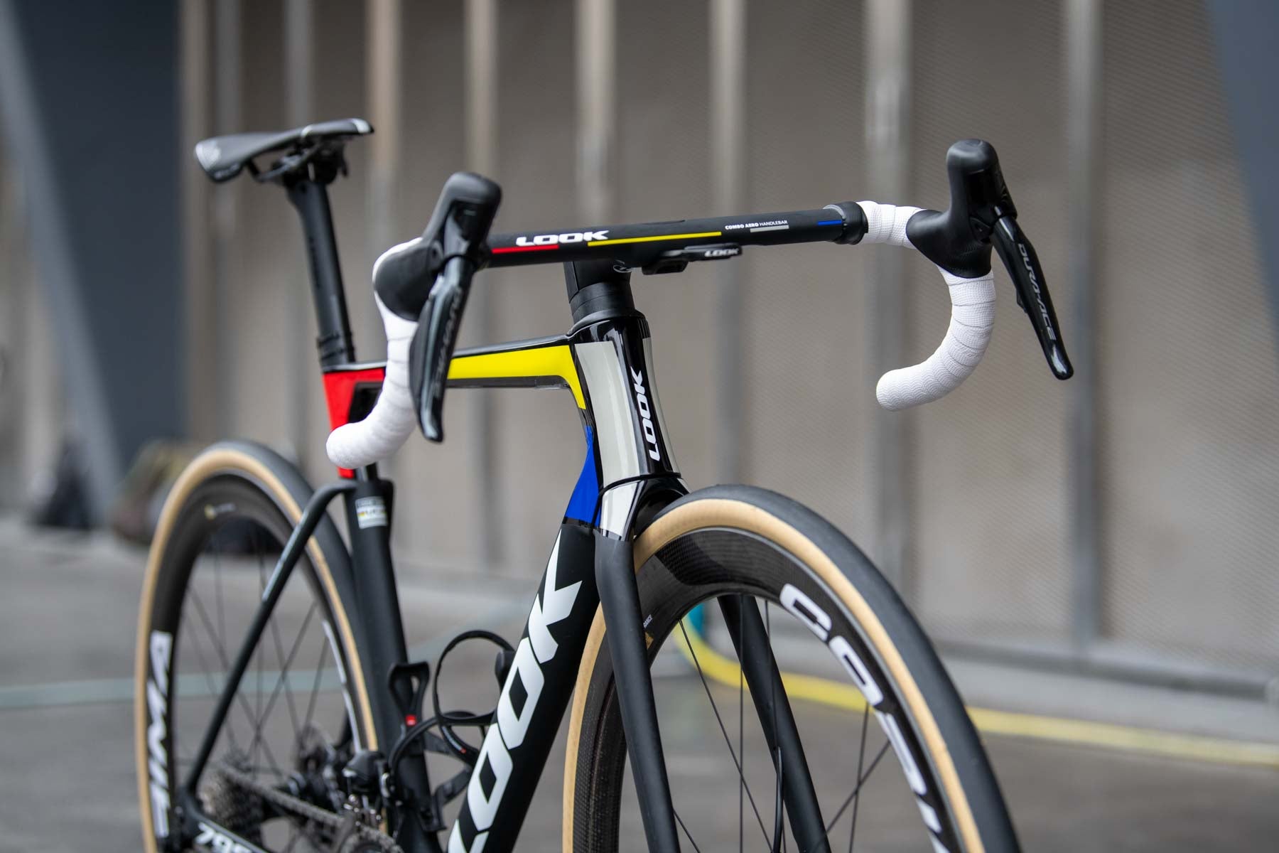 Bike check Team Cofidis and Victor Lafay s stage 2 winning Look