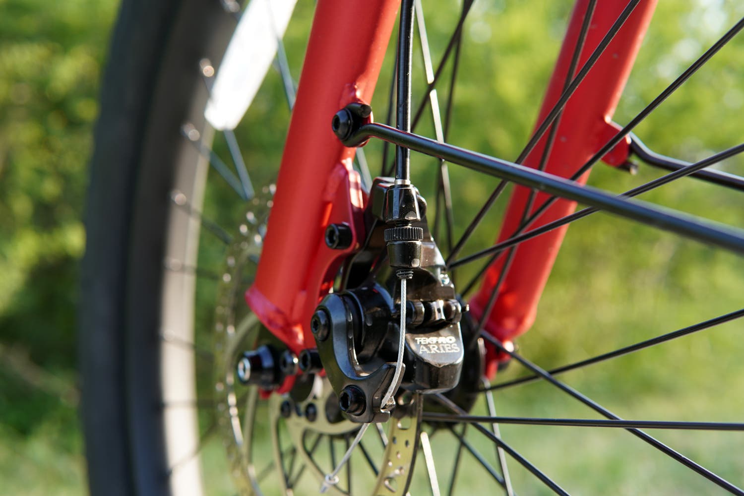 Flyer_L885cargo_review_brakecaliper