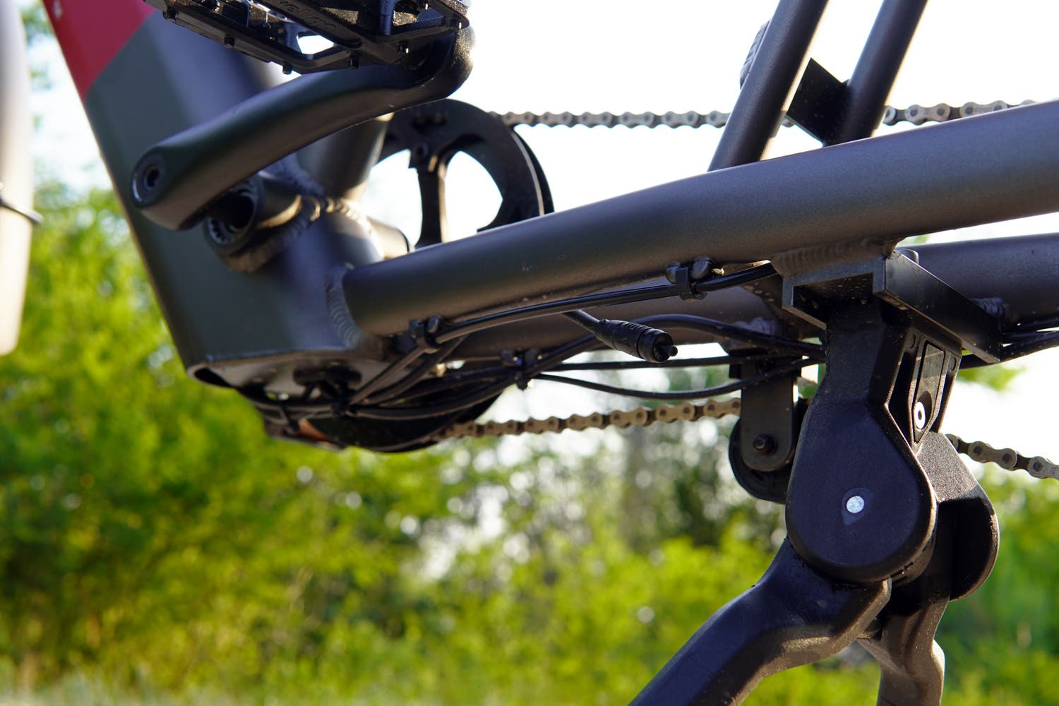 Flyer_L885cargo_review_under