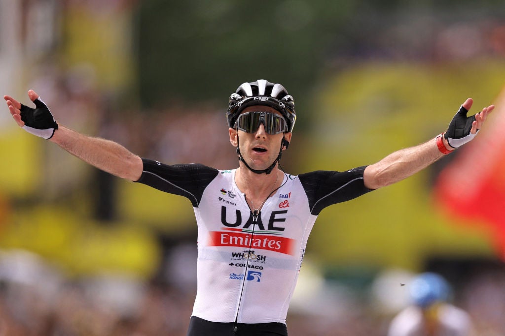 Tour de France stage 1: Tadej Pogačar attacks, Adam Yates beats twin ...