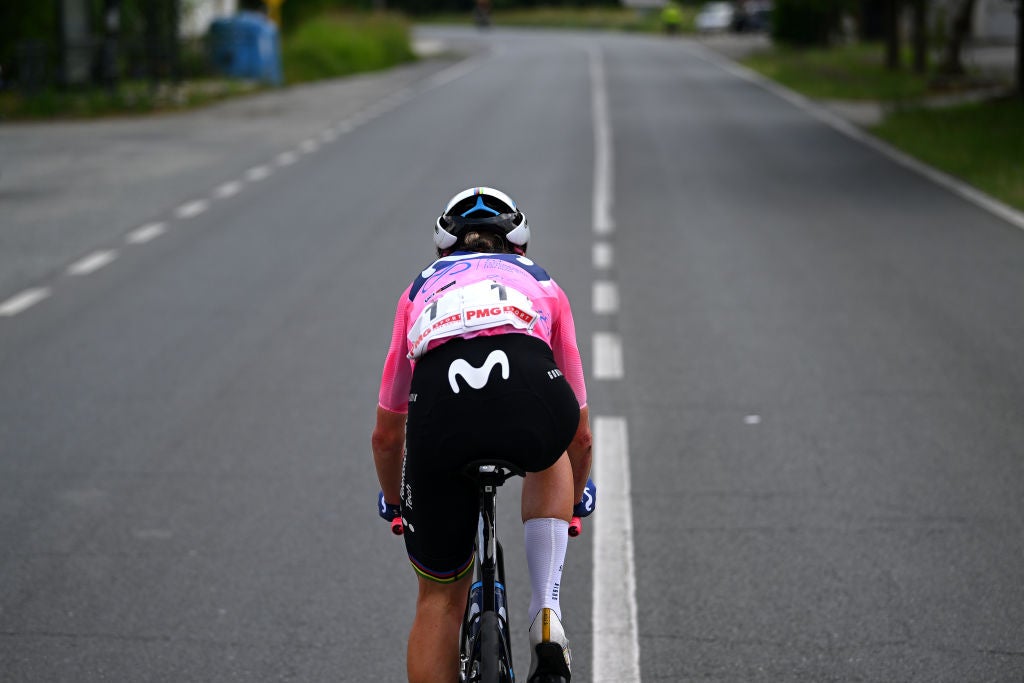 Giro d'Italia stage 6: Annemiek van Vleuten, in a league of her own