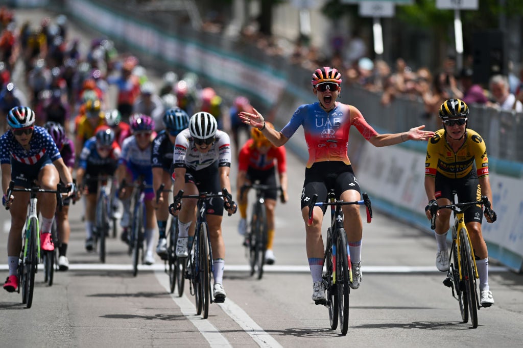Giro d'Italia stage 9: Chiara Consonni beats Marianne Vos, Annemiek van Vleuten seals overall title