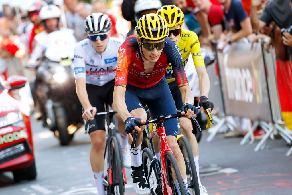 Ineos Grenadiers va à Carlos Rodriguez à la recherche d’un podium du Tour de France