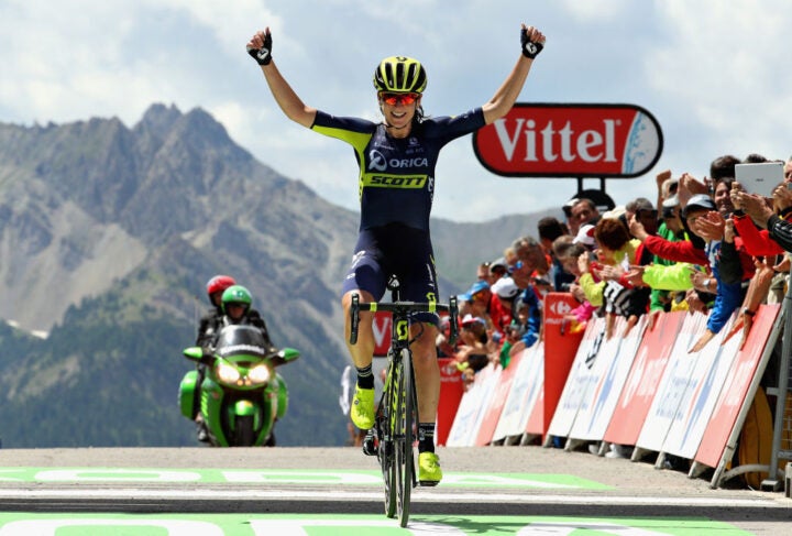 Annemiek van Vleuten wins atop the Col d'Izoard