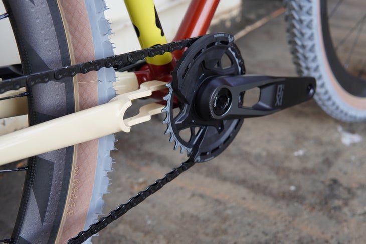 made-bike-show-onguza-gravel-bike-yoke-area