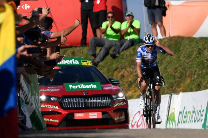 Remco Evenepoel wins stage 18 of the Vuelta