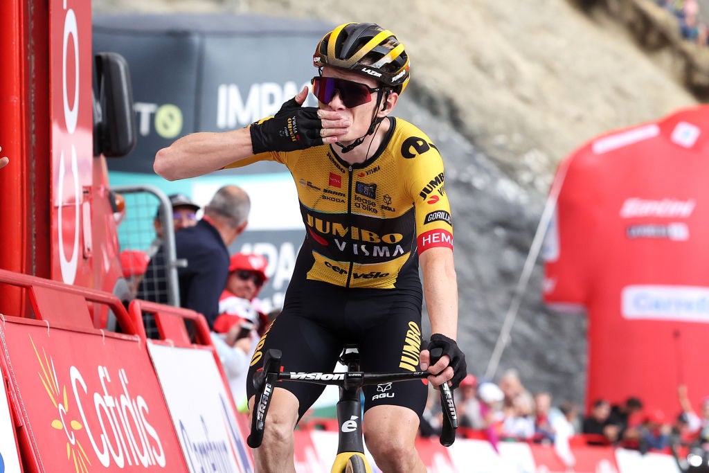 Vuelta a España power analysis: Jumbo-Visma goes 1-2-3 on the Col du Tourmalet