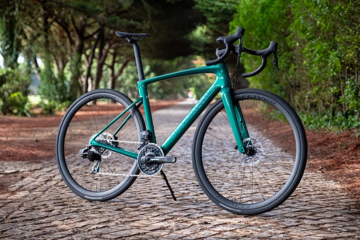 Specialized Roubaix SL8 first ride review: Compliance above all else - Velo