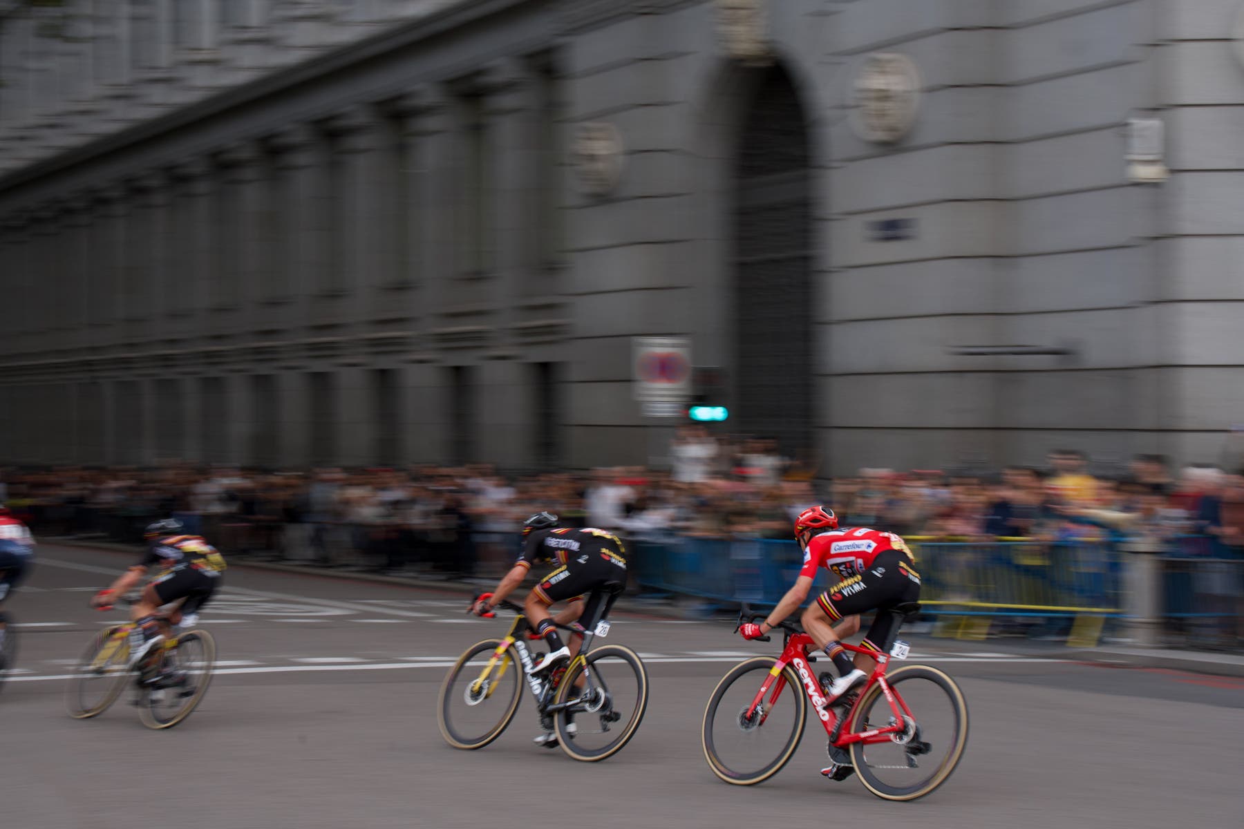 sepp-kuss-cervelo-S5-riding-in-the-vuelta