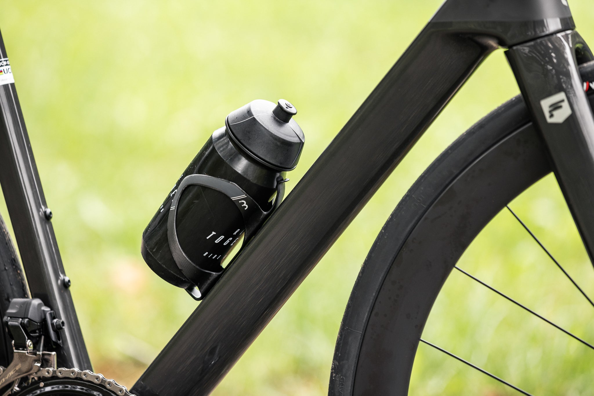 The Focus Izalco Max Road Bike is Stiffer, More Aero, and Less