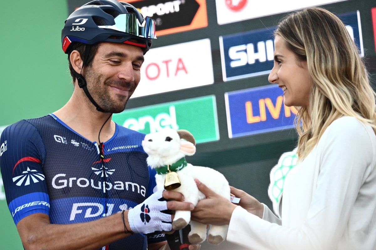 Thibaut Pinot Bids an Emotional Adieu at Il Lombardia: ‘It’s a Beautiful Symbol to Conclude Here’