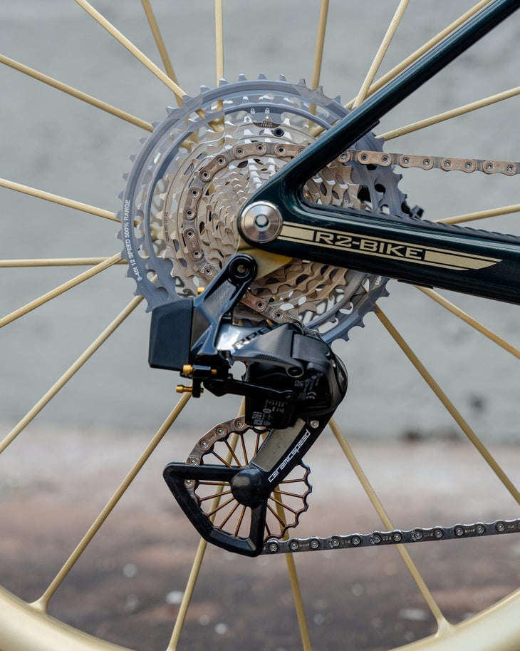 e thirteen cassette and ceramicspeed pulleys on sram red axs derailleur