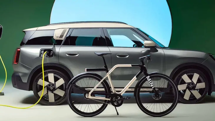 Mini Angel e-bike with new Mini Countryman