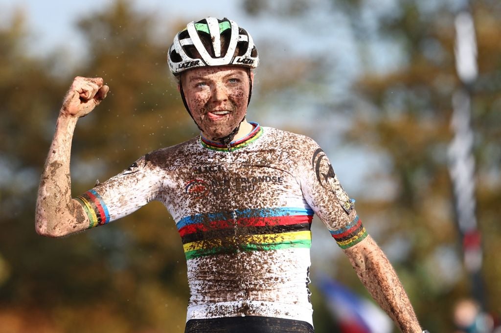 Fem Van Empel Focused on CX Worlds Defense, Not World Cup