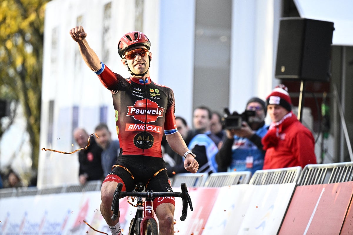 Eli Iserbyt Blitzes UCI Cyclocross World Cup Round 4 to Triumph in Troyes