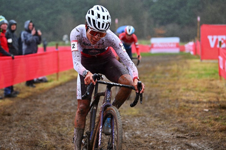 Lucinda Brand Blasts to 50th Career Win in Dublin Cyclocross World Cup ...