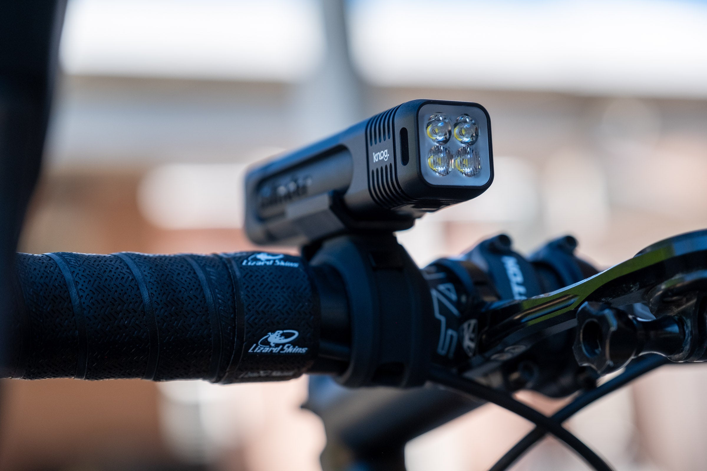 Knog Blinder 900 Front Light Review: An Almost Perfect Road Ride