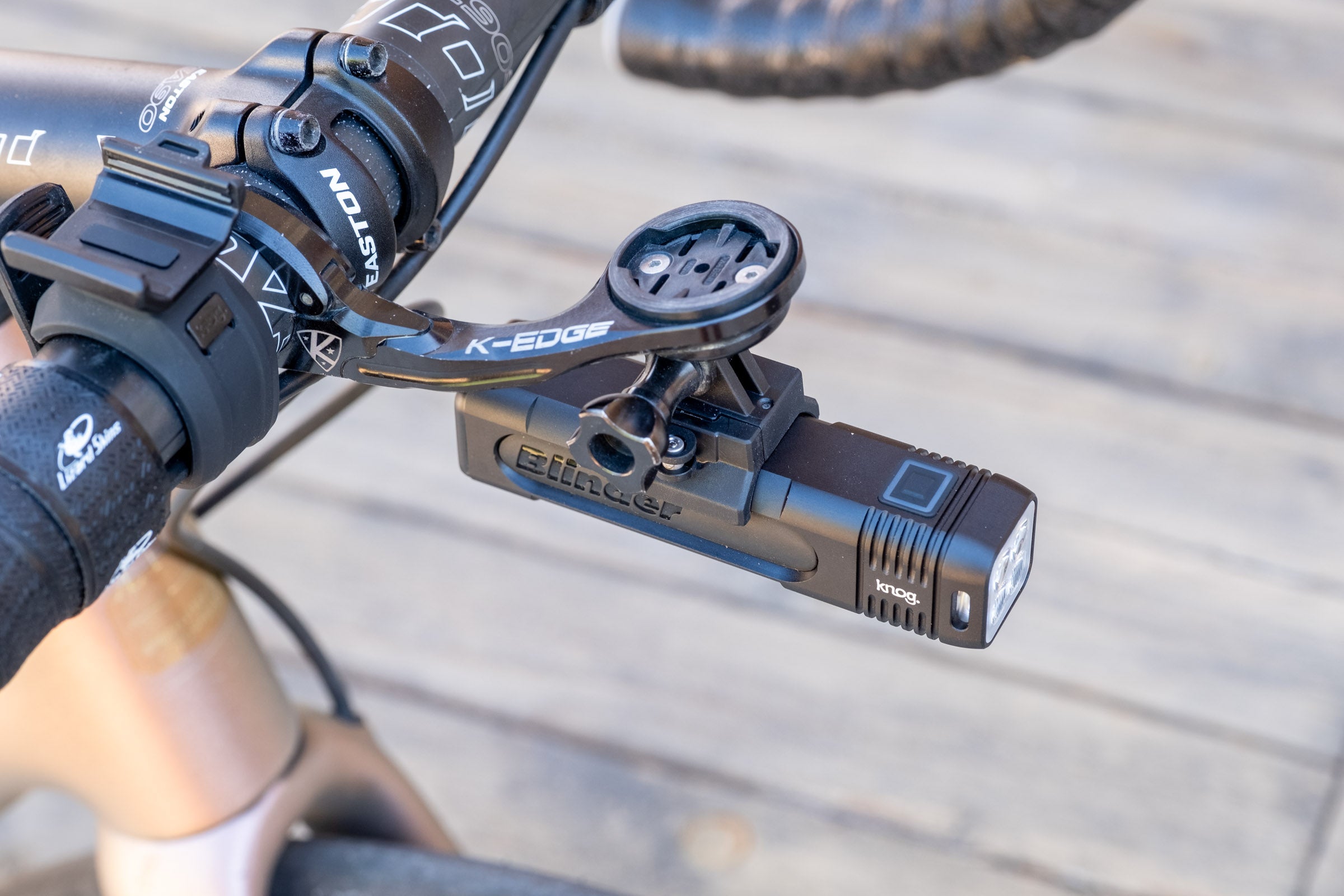 Knog Blinder 900 Front Light Review: An Almost Perfect Road Ride