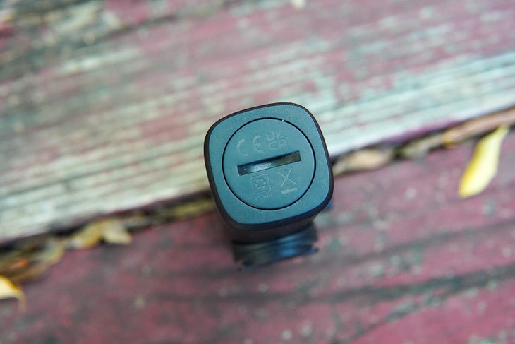 bookman volume 1500 front light review battery hatch cover