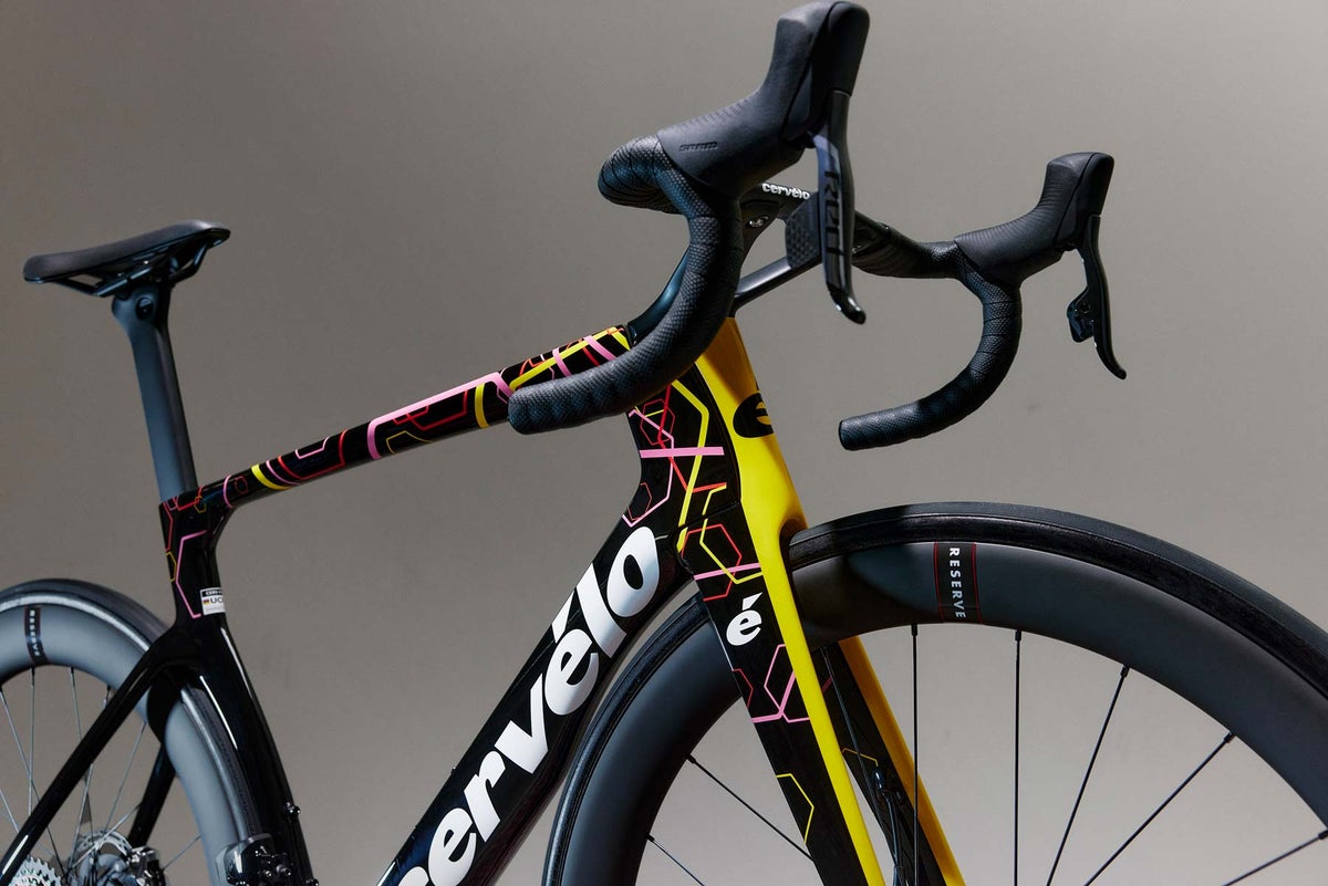 Cervélo Drops Super Limited Grand Tour Edition S5 to Celebrate Jumbo-Visma’s Historic Season Sweep