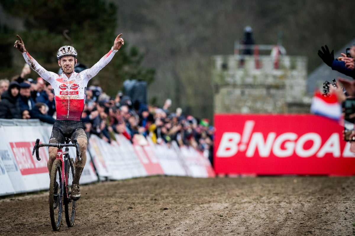 Eli Iserbyt Unleashes Dazzling Ride to Win Flamanville World Cup