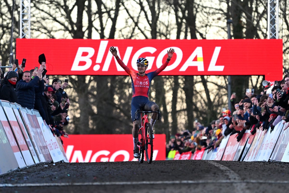 Tom Pidcock Overcomes Problems to Take Assured, Dominant Win in Namur World Cup