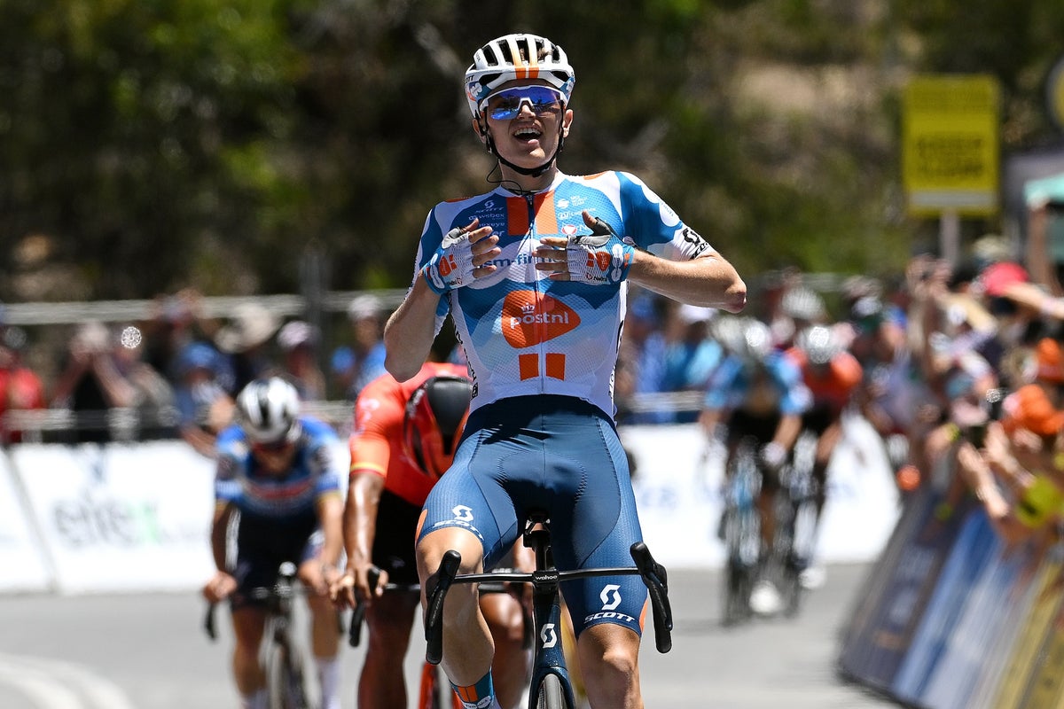 Highlights Video: Oscar Onley Dazzles Tour Down Under Rivals Atop Willunga Hill