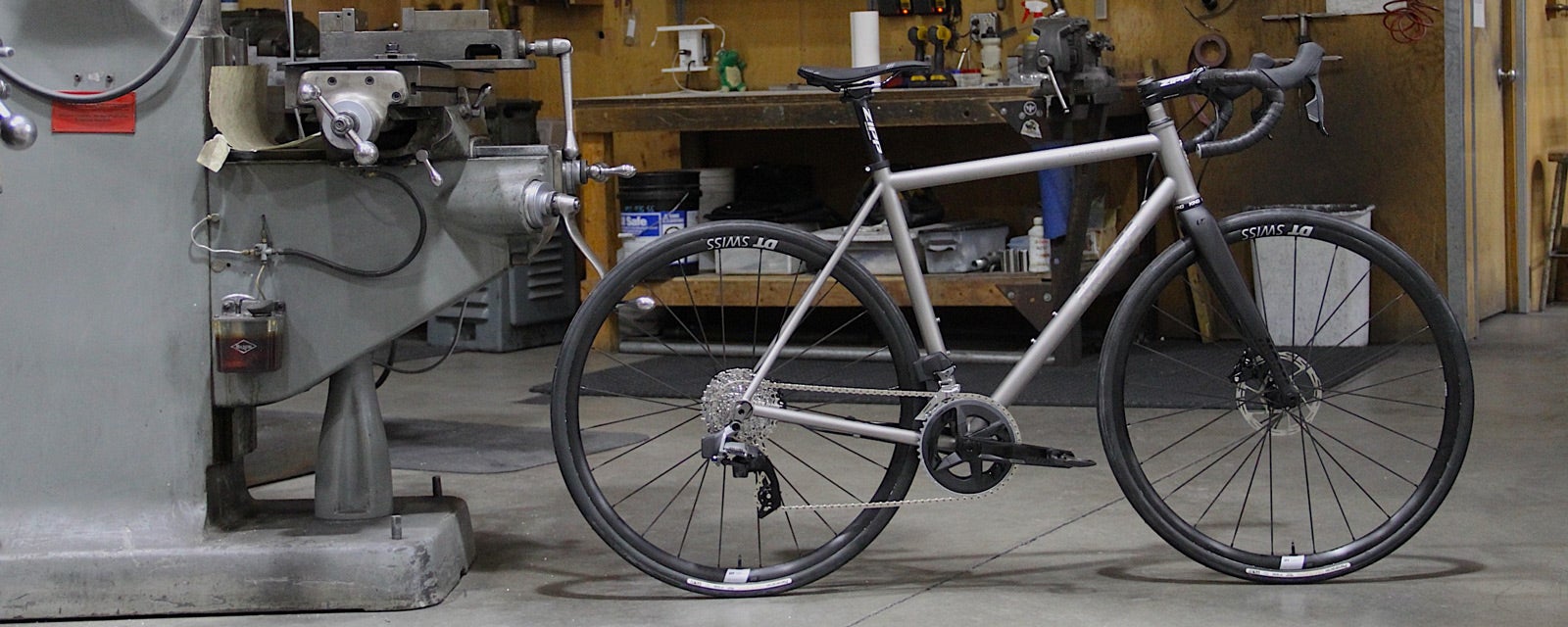 First Look: The Moots Vamoots 33 Titanium All-Roader