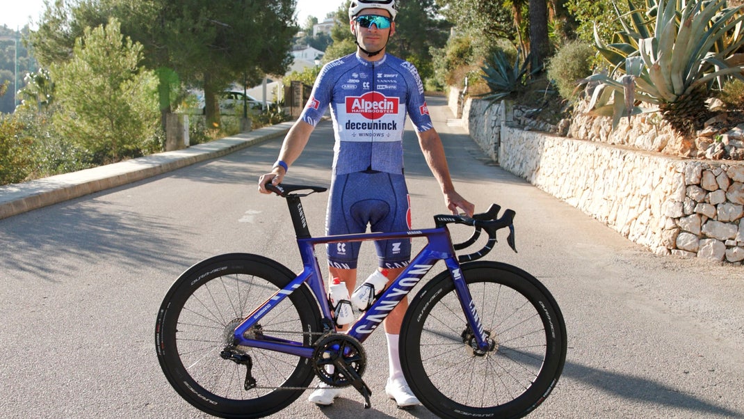 Image: https://velo-cdn.outsideonline.com/wp-content/uploads/2024/02/GVstill-scaled.jpg?crop=535:301&width=1070&enable=upscale