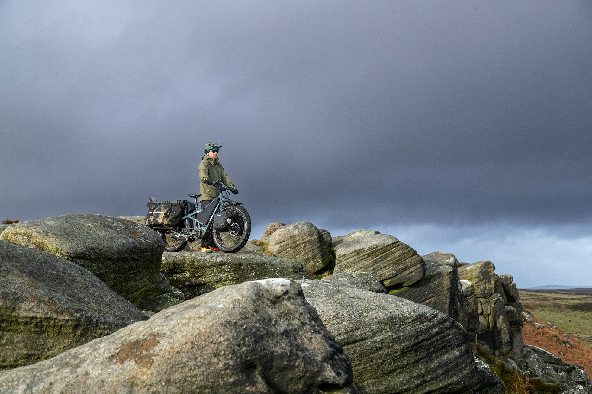 Tern's New Orox Cargo E-Bike Yearns for the Great Outdoors