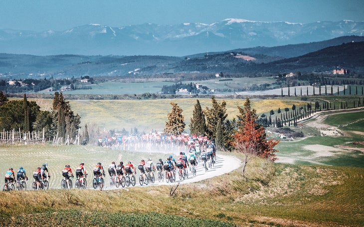 Strade Bianche Essentials: Top Favorites, Maps, Profiles, Start Lists 