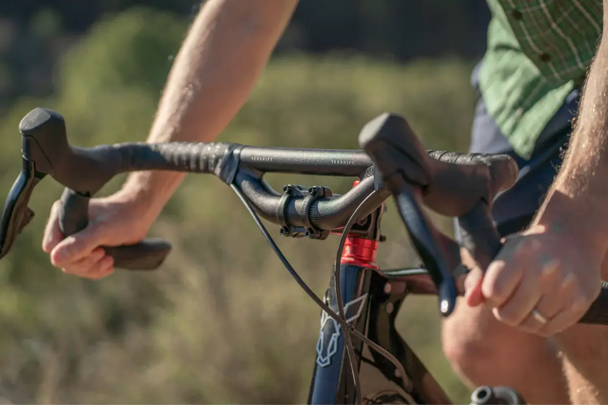 The Redshift Top Shelf Merges a Riser Bar and a Drop Bar in One
