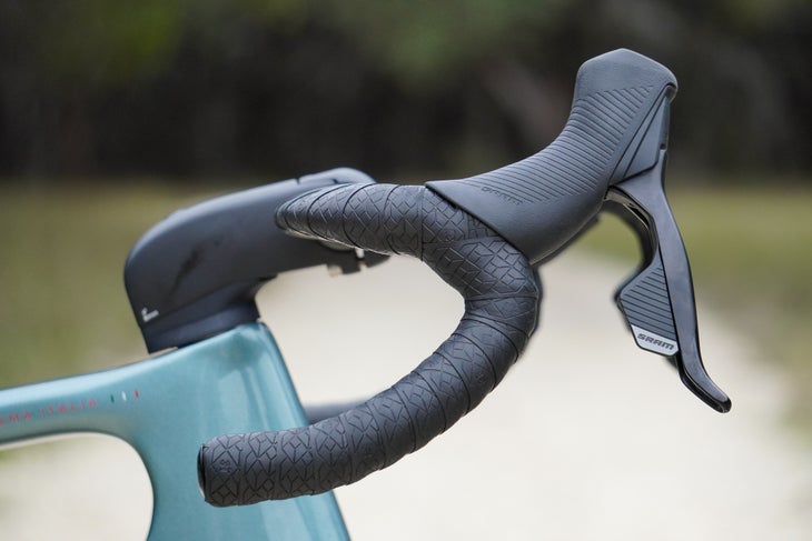 Review: The 3T Extrema Italia Feels In A Class Of Its Own 15 3T Extrema Italia review-35