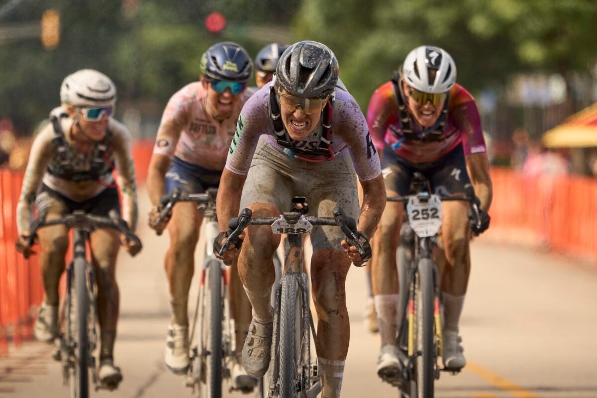 Rosa Klöser Wins Historic NineWoman Sprint at Unbound Gravel 2024 Velo