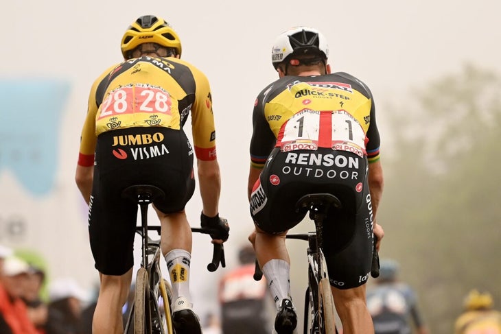 CARAVACA DE LA CRUZ, SPAIN - SEPTEMBER 03: (L-R) Jonas Vingegaard of Denmark and Team Jumbo-Visma and Remco Evenepoel of Belgium and Team Soudal - Quick Step after cross the finish line during the 78th Tour of Spain 2023, Stage 9 a 184,5 stage from Cartagena to Collado de la Cruz de Caravaca 1089m / #UCIWT / on September 03, 2023 in Collado de la Cruz de Caravaca, Spain. (Photo by Tim de Waele/Getty Images)