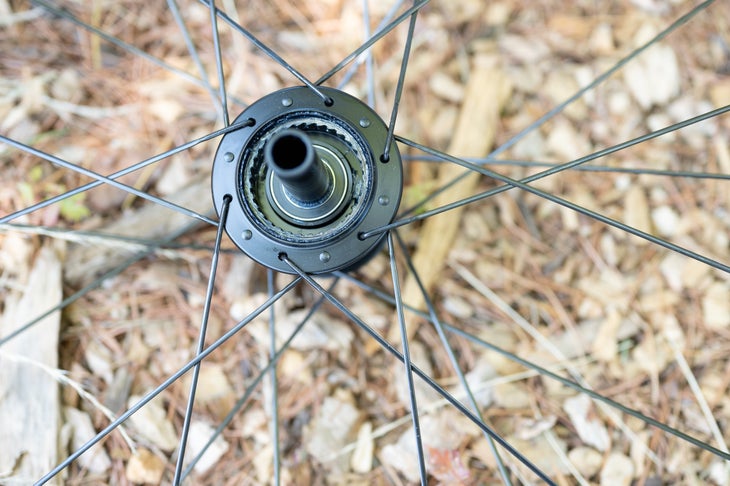 Zipp ZR1 hub