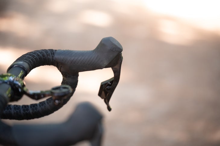 SRAM RED AXS controls
