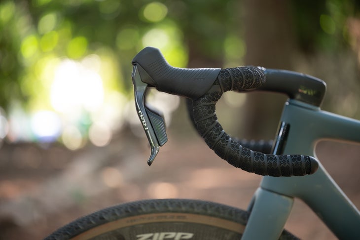 SRAM RED AXS controls