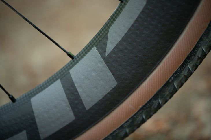 Zipp speed dots and graphics