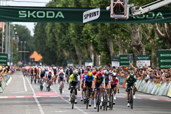 Bonus sprints decide Tour de France green jersey in closing stages